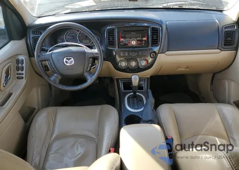 2005 Mazda Tribute z USA, uszkodzony, nr VIN 4F2YZ92Z25KM49832